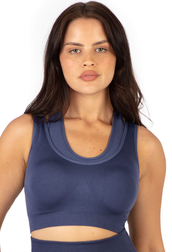 Plus Size Sports Bra - Triple-layer Support Racer & High Waist 3/4 Capri Leggings