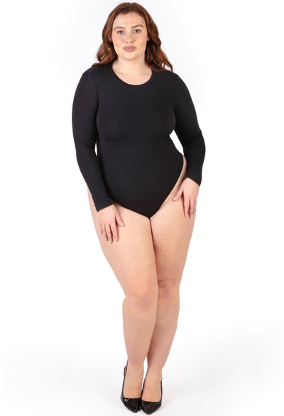 Plus size black seamless bra – front view, everyday comfort