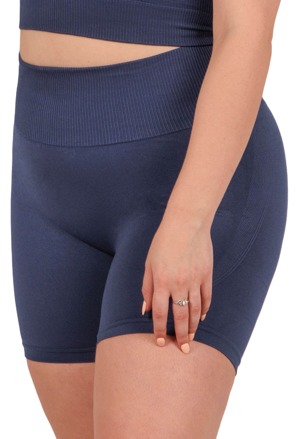 Plus Size Seamless High Waist Midi Biker Shorts